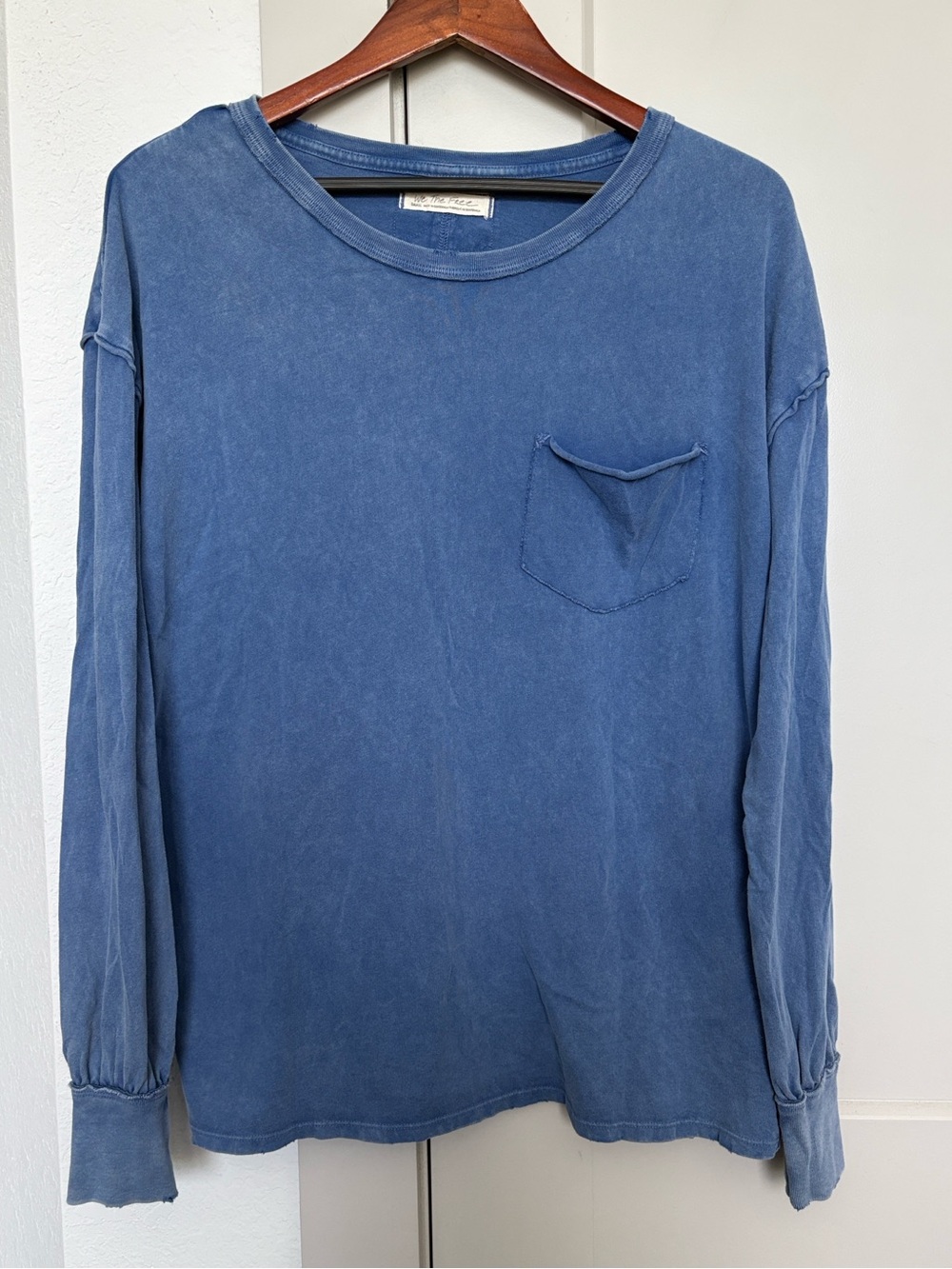 WE THE FREE FREE PEOPLE FADE INTO YOU BLUE LONG SLEEVE TSHIRT WOMENS SMALL